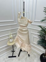 فستان ناعم سكري