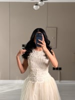 فستان سهرة قصير فخم لون بيج