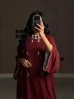 جلابية ناعمة فضفاضة لون عنابي