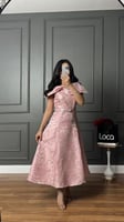 فستان للعمر المحير بلون وردي من لوكا فاشن