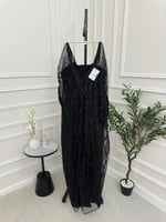 فستان اسود شك