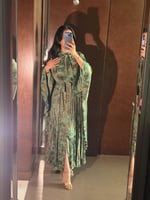 فستان ناعم بقصه واسعه