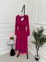 فستان ناعم باللون الفوشي