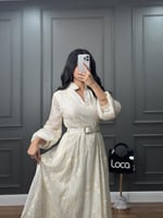 فستان طويل بحزام ولون بيج مميز من لوكا فاشن