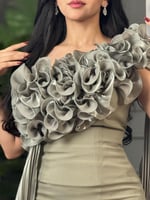 فستان سهره باللون الزيتي الفاتح وبتصميم يجذب الانظ...