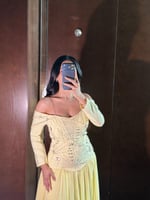 فستان ناعم بلون اصفر