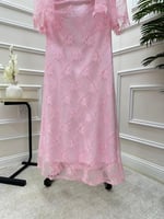 فستان دانتيل ناعم وردي