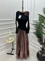 فستان ناعم باكمام مع كسرات