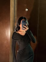 فستان ناعم باكمام بلون اسود