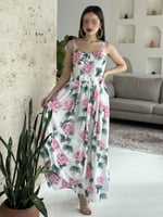 فستان ابيض ناعم مورد