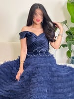 فستان كحلي طبقات من التل