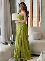 فستان بكتف واحد مميز بتطريز انيق