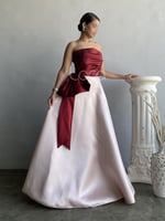 فستان مميز من العودي والوردي