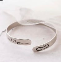 اسواره الاحرف مطلي بالذهب