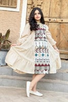 فستان يوم التاسيس