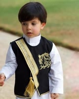 سديري البشت بالأسم تطريز الأسماء حسب اطلب