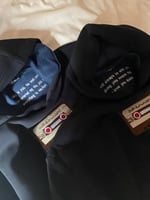 بلوفر انيق - ليحتضنك دائمًا