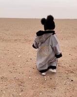 فروة شتوية أنيقه رمادي مع الفرو الاسود