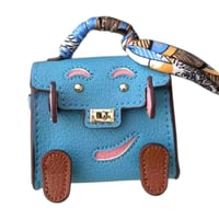 كيلي دول سكاي بلو