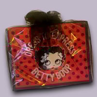 شنطة بيتي بووب الغامضة