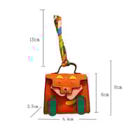 كيلي دول كاكي