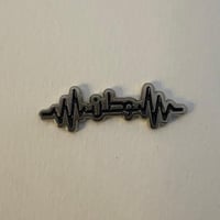 ملصقات معدنية وطن فضي