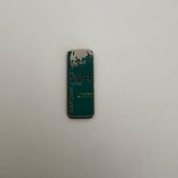 ملصقات معدنية ريدبول