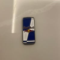 ملصقات معدنية ريدبول