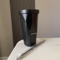 مق باللون الاسود