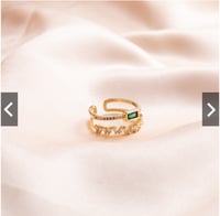 خاتم بفص أخضر