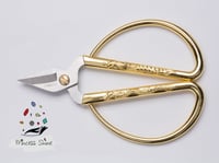 332 - مقص ورق ذهبي رقم (3)