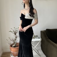 فستان مخملي