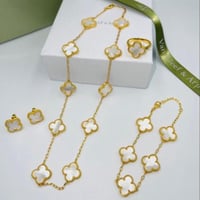 طقم فان كليف صدفي ( ذهبي او فضي )