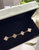 اسواره ورده صدف ابيض