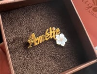 بروش مطلى ذهب+ورده صدف طبيعي