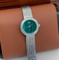 ساعه فاخره الاصدار الجديد مرصعه بزركون