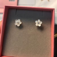 طقم ورده صدف طبيعي حلق+ سلسال مطلي ذهب