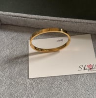 اسواره لوف كرستال