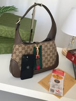 شنطه انيقه بشكل جديد