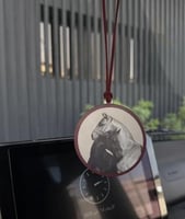 تعليقه اكريلك دائريه