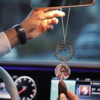 تعليقه سياره بالاسم مع صوره مطليه