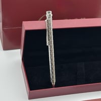 قلم فاخر بالاسم