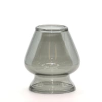 ستاند اداة خفق الماتشا زجاج داكن