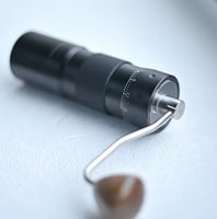 طاحونة يدوية J3 اسود