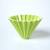 قمع سيراميك مطابق اوريقامي V60-01