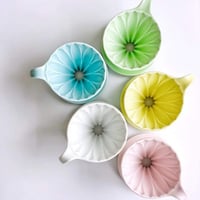 قمع V60 كافيك 02 ابيض