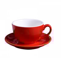 كوب لاتيه احمر