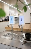 مكينة توزيع المشروبات الساخنة والباردة