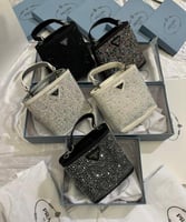 شنطة برادا كرستال