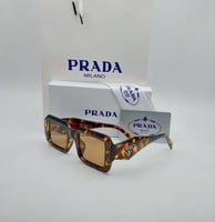 نظارات برادا مع الملحقات